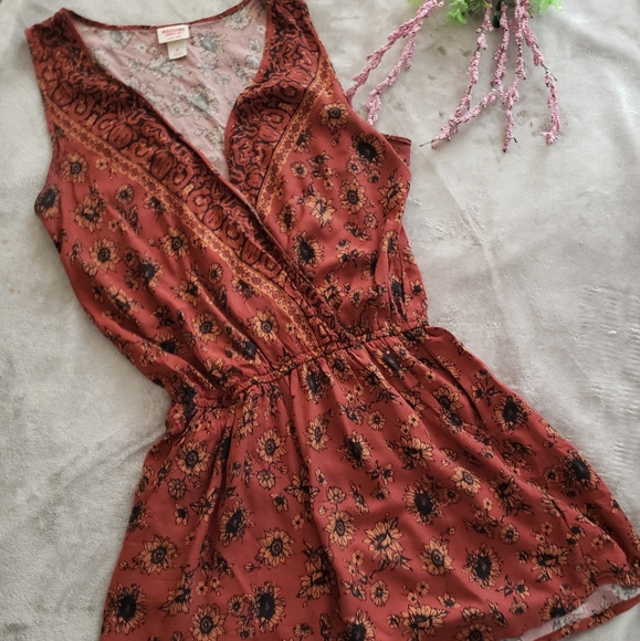 Mossimo Supply Co. Pants - Mossimo orange floral romper. Size small